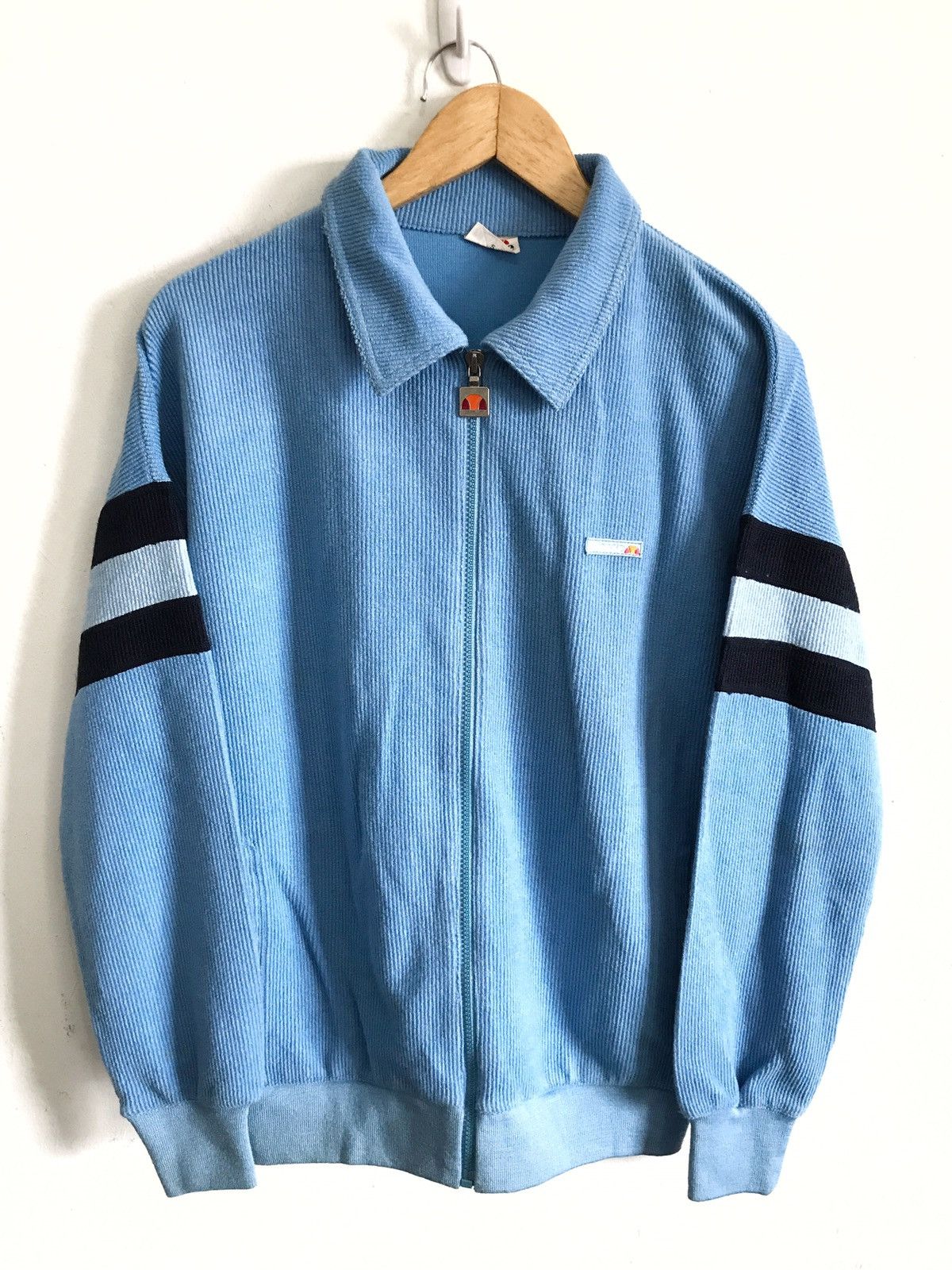 image of Ellesse Zipper Jacket in Blue, Men's (Size Medium)