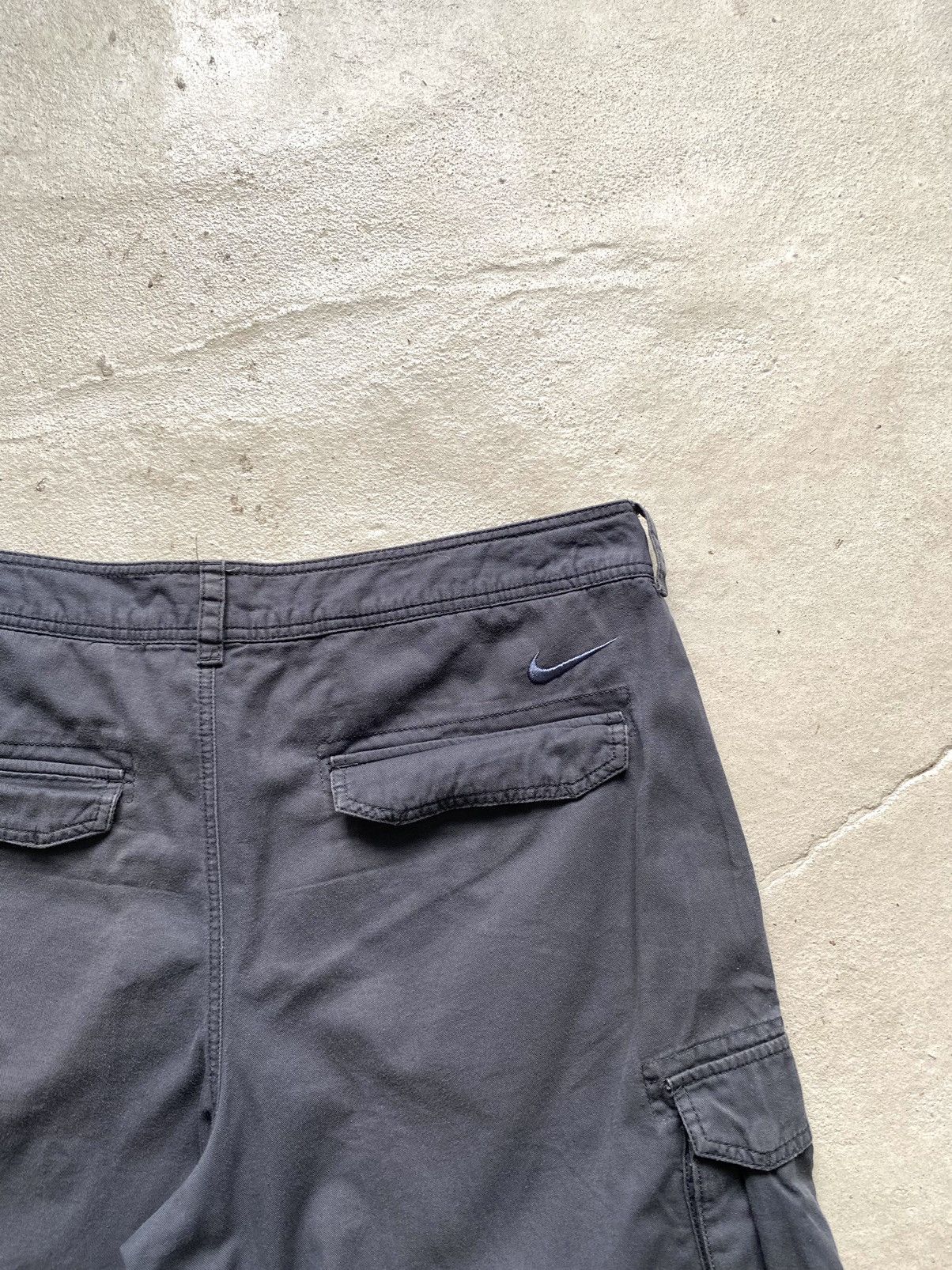 Nike Vintage Nike Cargo Shorts ACG Y2K Travis Scott style Size US 34 / EU 50 - 7 Thumbnail