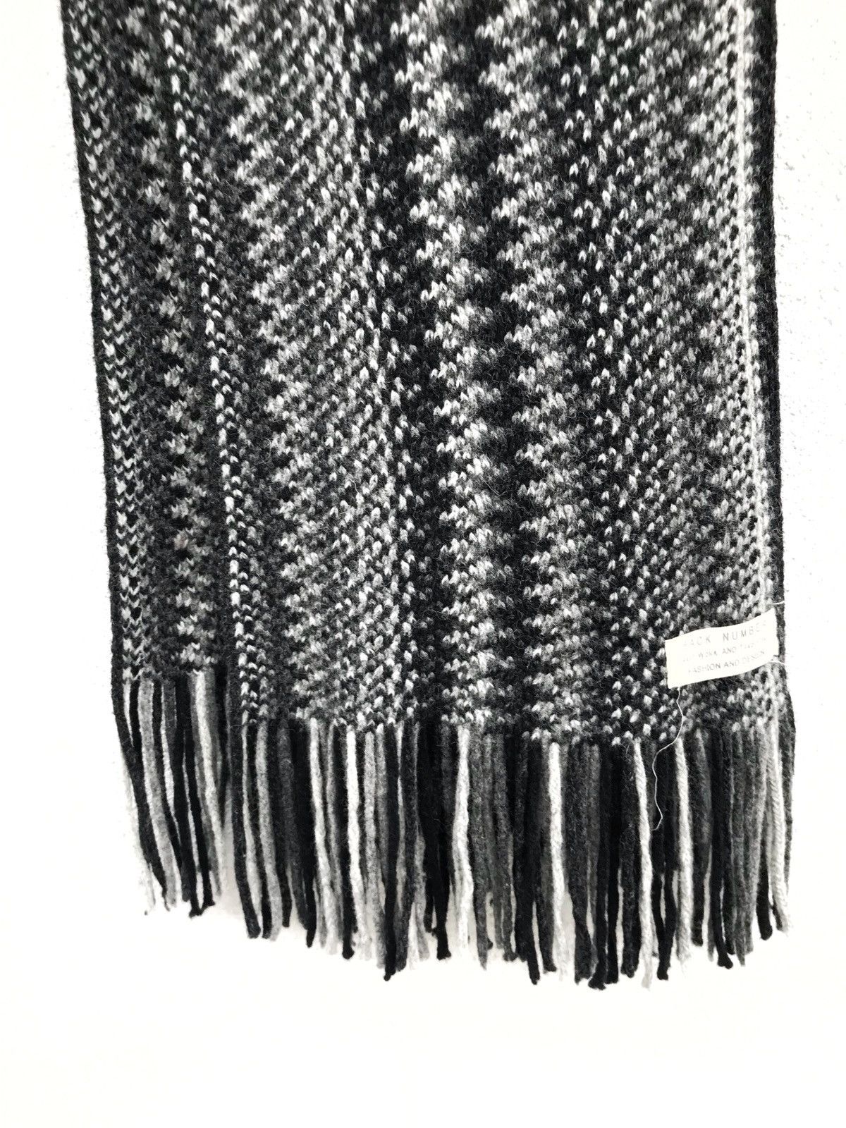 Japanese Brand Back Number Craft Work And Traditional Wool Mufflers Size ONE SIZE - 1 Thumbnail