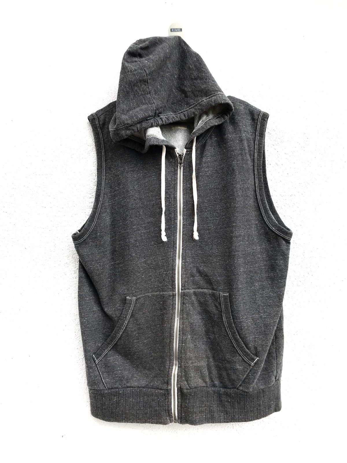 Japanese Brand Back Number Zipper Hoodie Short Sleeve Sweatshirt Size US L / EU 52-54 / 3 - 1 Thumbnail