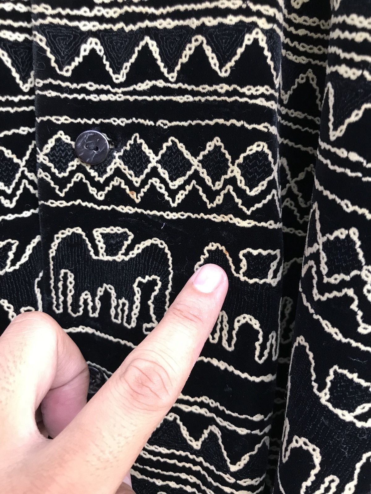 Designer × Japanese Brand Deux Viviere Black Embroidered Tribal Design Size US L / EU 52-54 / 3 - 11 Thumbnail