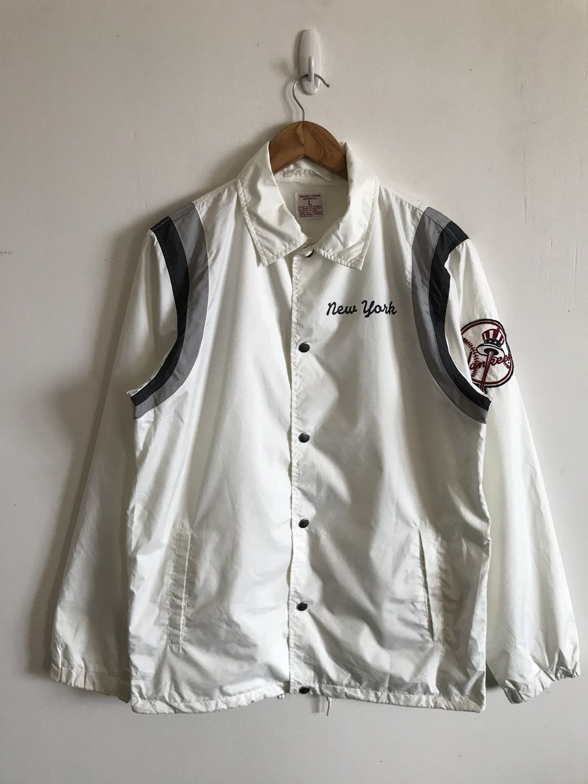 New York Yankees × Uniqlo Coach Jacket Size US L / EU 52-54 / 3 - 1 Thumbnail