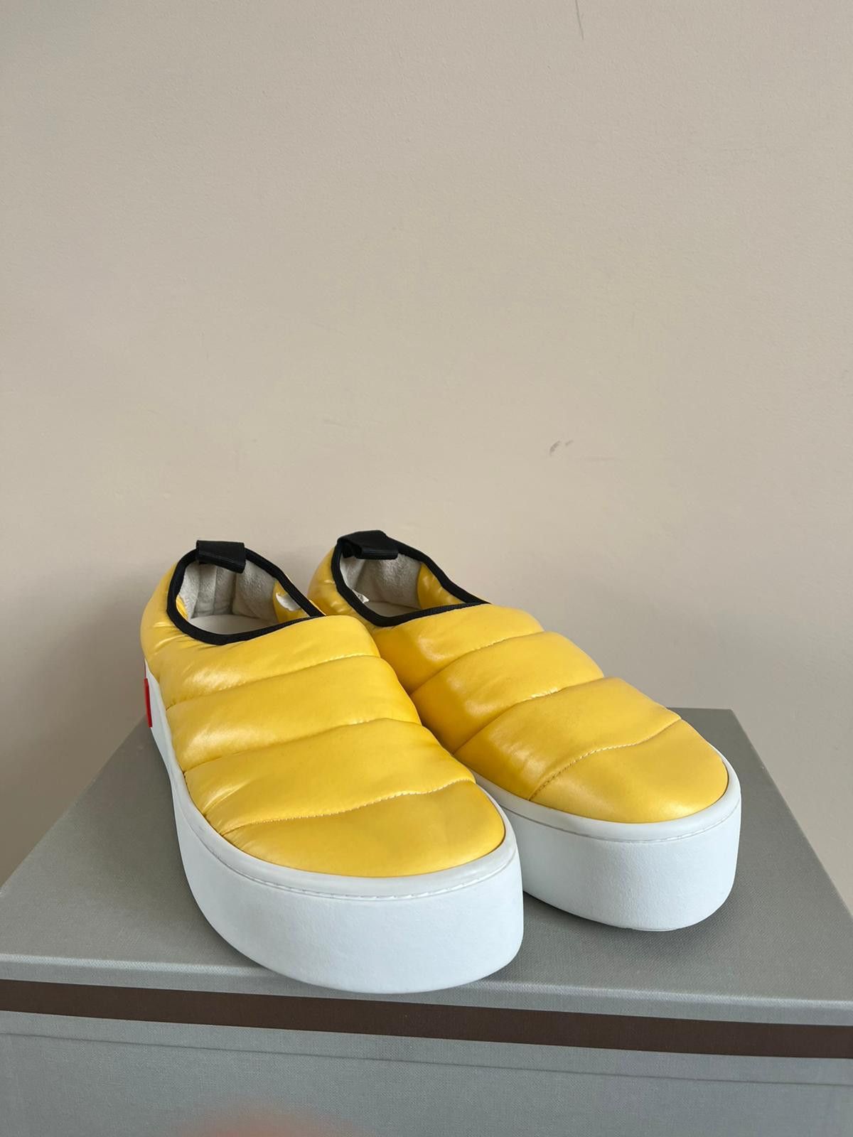 Marni o1rshd1 Puffy Low Top Logo Sneakers in Yellow Size US 10 / EU 43 - 4 Thumbnail