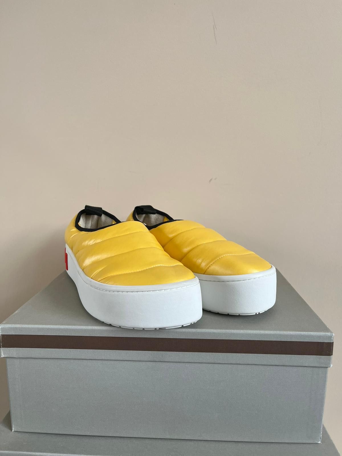 Marni o1rshd1 Puffy Low Top Logo Sneakers in Yellow Size US 10 / EU 43 - 5 Thumbnail