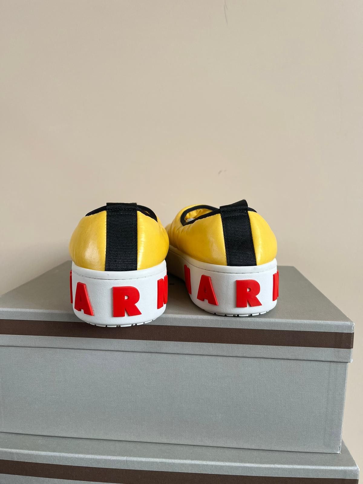 Marni o1rshd1 Puffy Low Top Logo Sneakers in Yellow Size US 10 / EU 43 - 12 Thumbnail