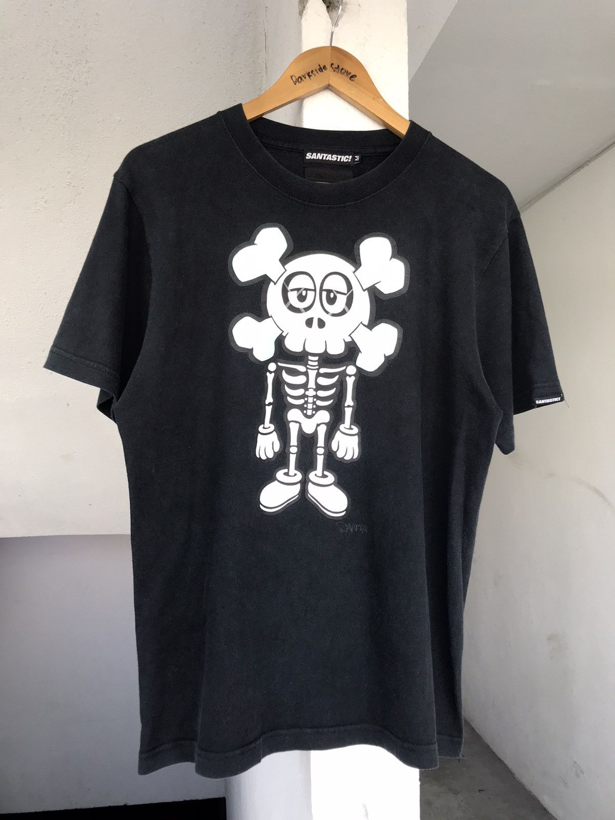 Kaws × Original Fake Original Fake x Santastic Kaws Hasheem Glow in the dark tee Size US M / EU 48-50 / 2 - 3 Thumbnail