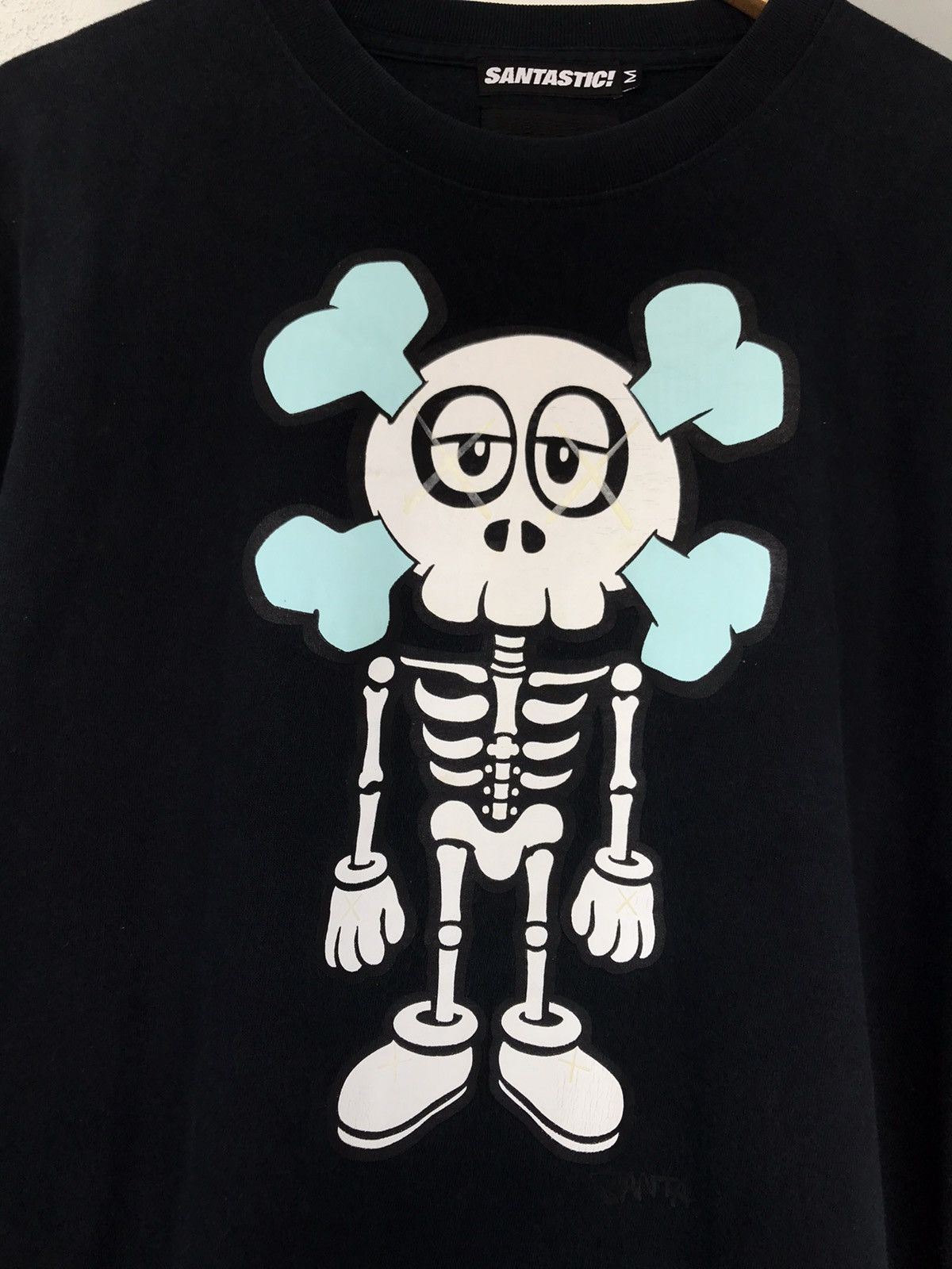 Kaws × Original Fake Original Fake x Santastic Kaws Hasheem Glow in the dark tee Size US M / EU 48-50 / 2 - 8 Thumbnail