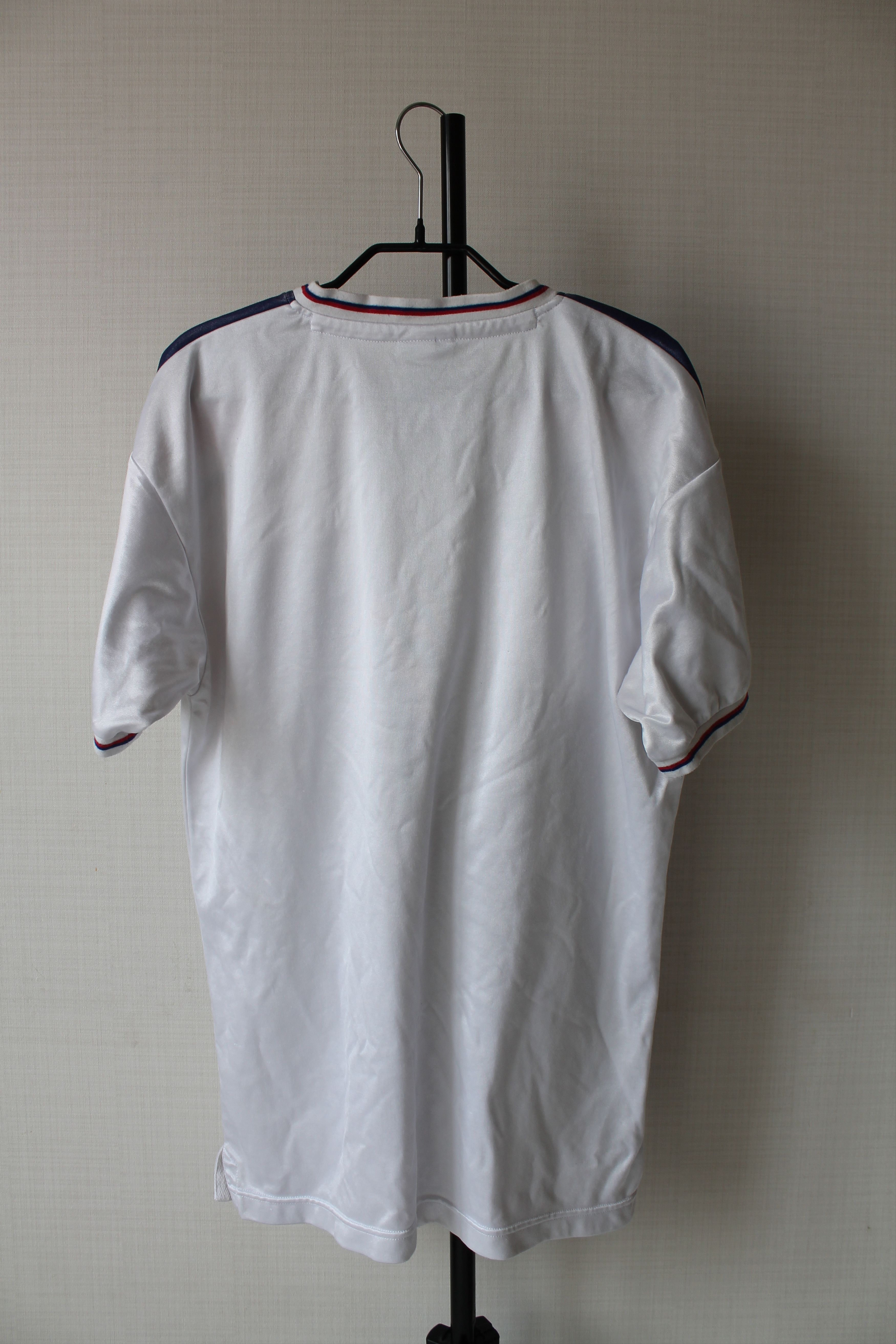 Vintage 1980 -1983 RETRO replica ENGLAND Team Soccer Size US M / EU 48-50 / 2 - 3 Thumbnail