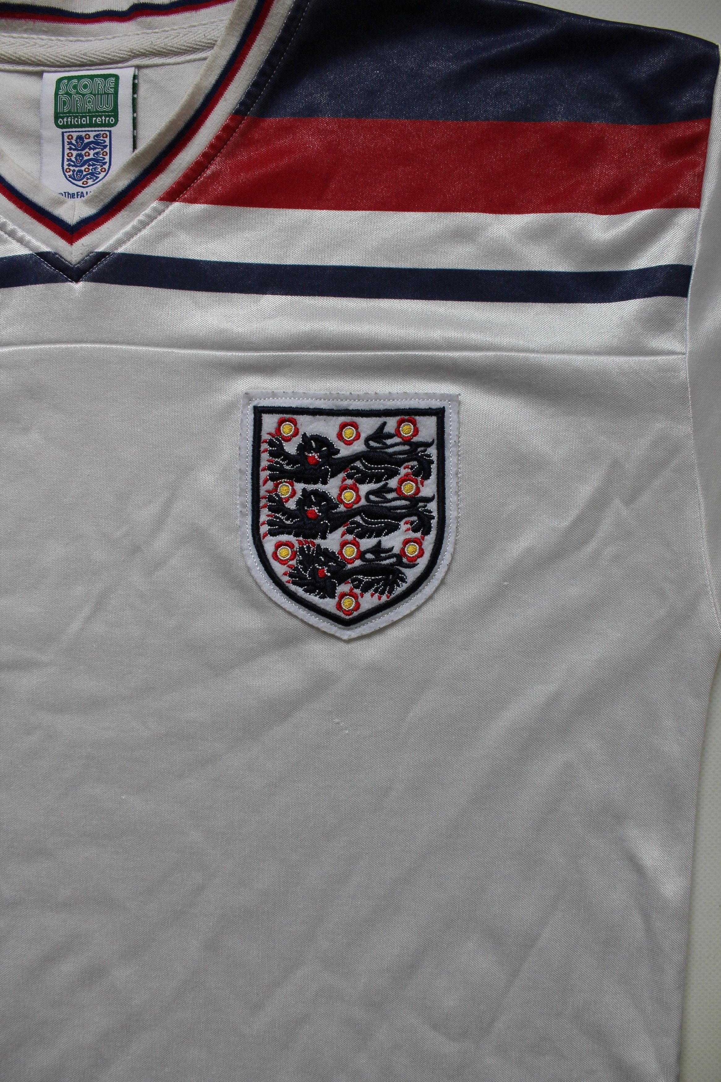 Vintage 1980 -1983 RETRO replica ENGLAND Team Soccer Size US M / EU 48-50 / 2 - 9 Thumbnail