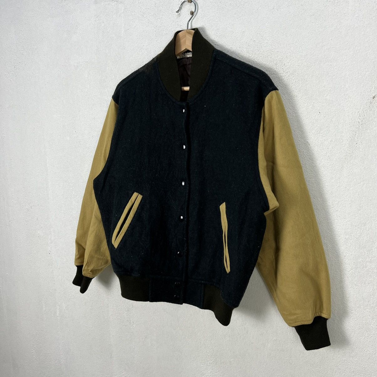 Japanese Brand VINTAGE VARSITY JACKET RENOMA WHITE HOUSE SPORTS CLUB Size US M / EU 48-50 / 2 - 2 Thumbnail
