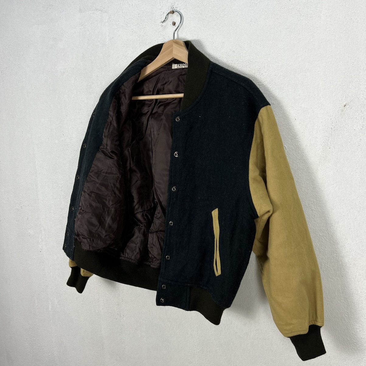 Japanese Brand VINTAGE VARSITY JACKET RENOMA WHITE HOUSE SPORTS CLUB Size US M / EU 48-50 / 2 - 10 Thumbnail