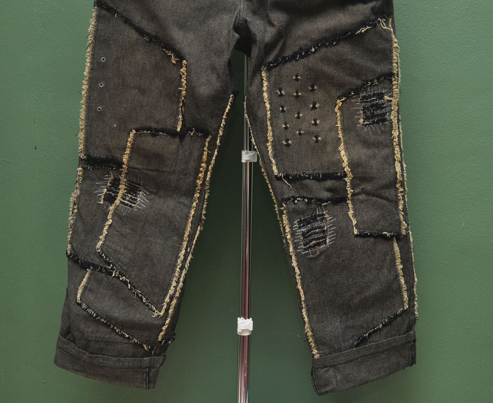 Designer × Japanese Brand Vintage Monogrm Distressed Denim Travis Scott Fashion Style Size US 34 / EU 50 - 4 Thumbnail