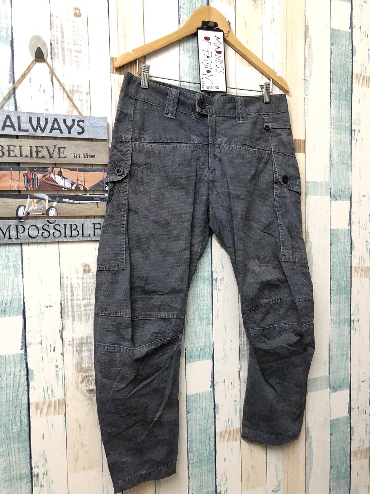Marithe + Francois Girbaud 2000s MFG Hybrid Camo cargo pant Size US 33 - 2 Thumbnail