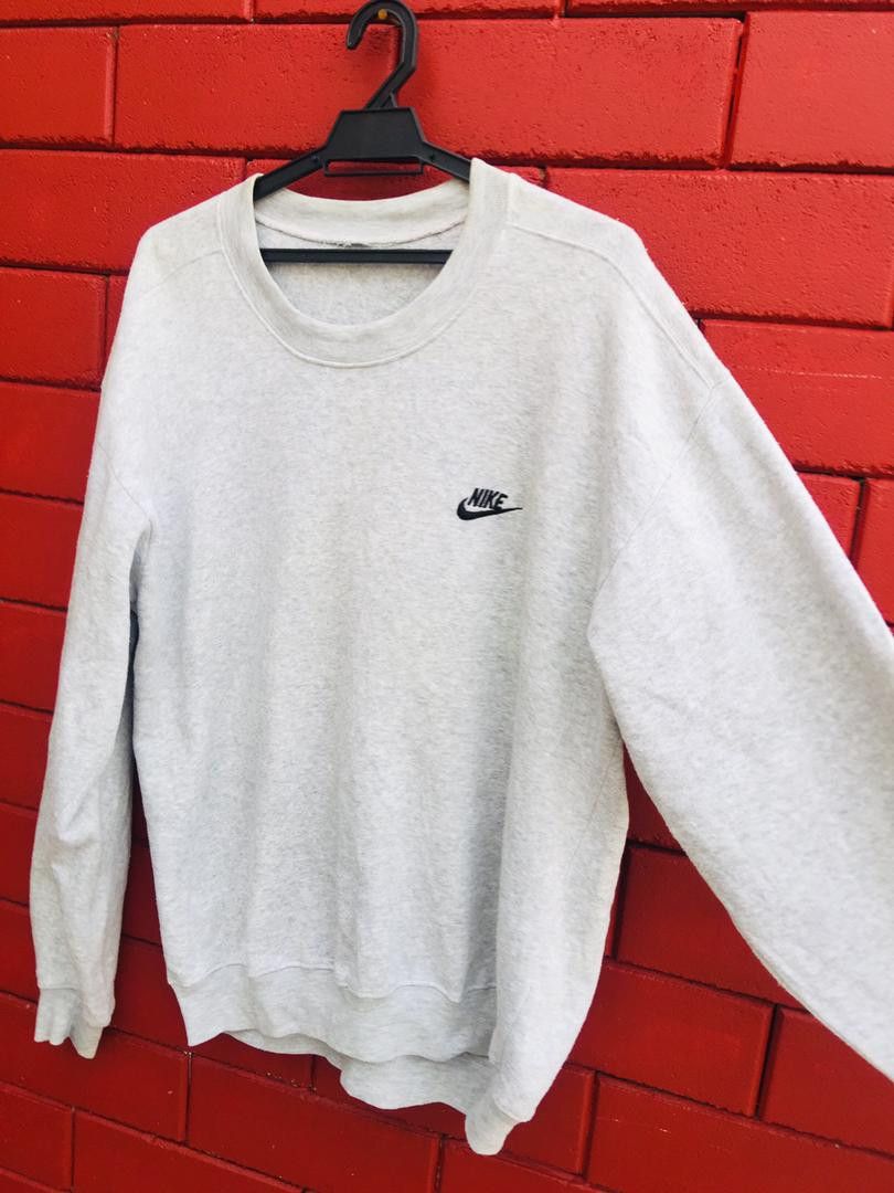 Japanese Brand × Nike Vintage Nike Grey Travis Scott Fashion Style Sweatshirt Size US L / EU 52-54 / 3 - 3 Thumbnail