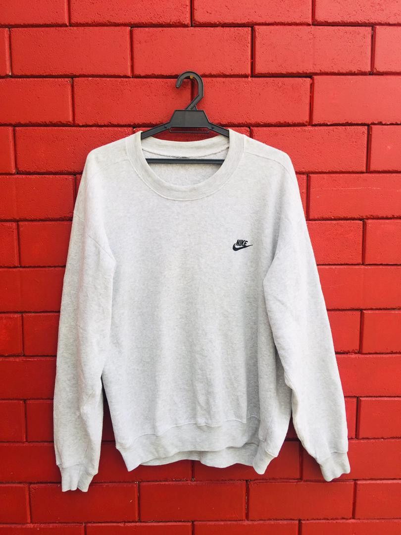 Japanese Brand × Nike Vintage Nike Grey Travis Scott Fashion Style Sweatshirt Size US L / EU 52-54 / 3 - 1 Thumbnail