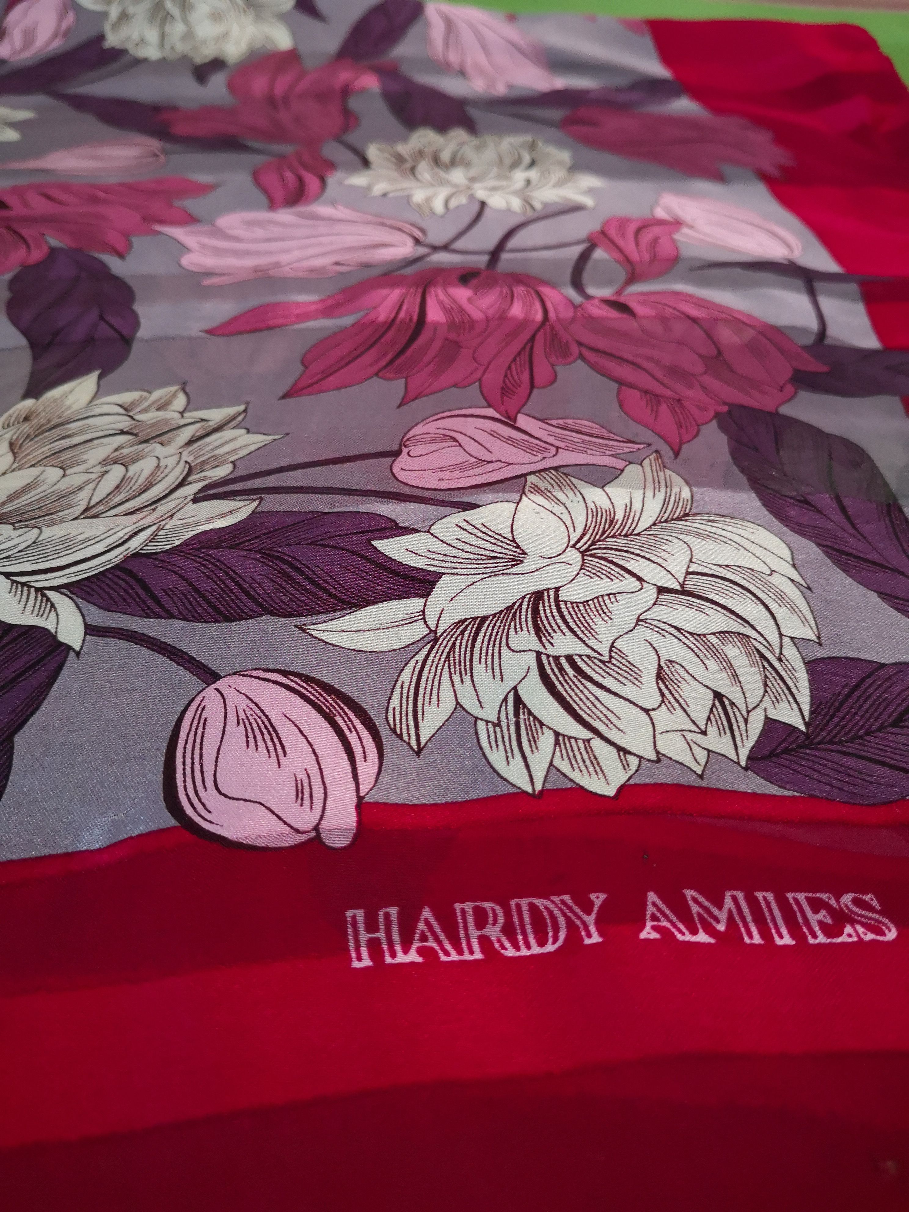 Hardy Amies HARDY AMIES SCARF SHIFFON~SATIN MATERIAL Size ONE SIZE - 2 Thumbnail