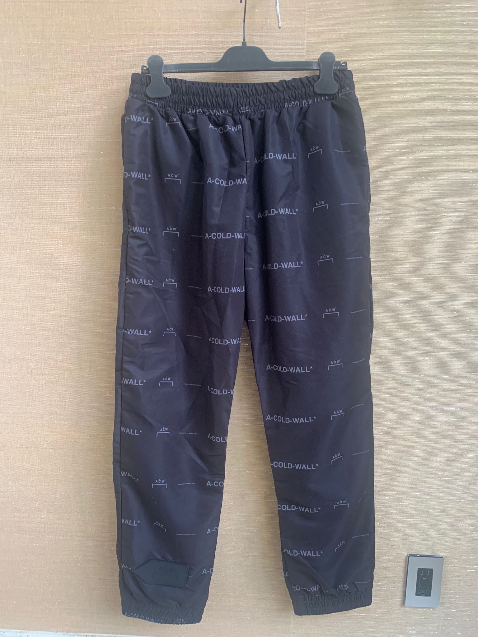 A-COLD-WALL* Logo All Over Pants in Black Size US 36 / EU 52 - 2 Thumbnail