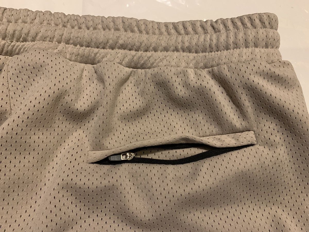 HIDDEN Heavyweight Mesh shorts Size US 34 / EU 50 - 8 Thumbnail