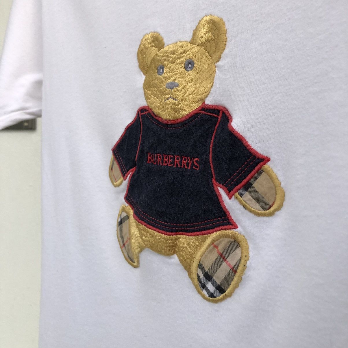 Burberry Vintage 90's Burberry's Bear T-shirt Size S / US 4 / IT 40 - 5 Thumbnail