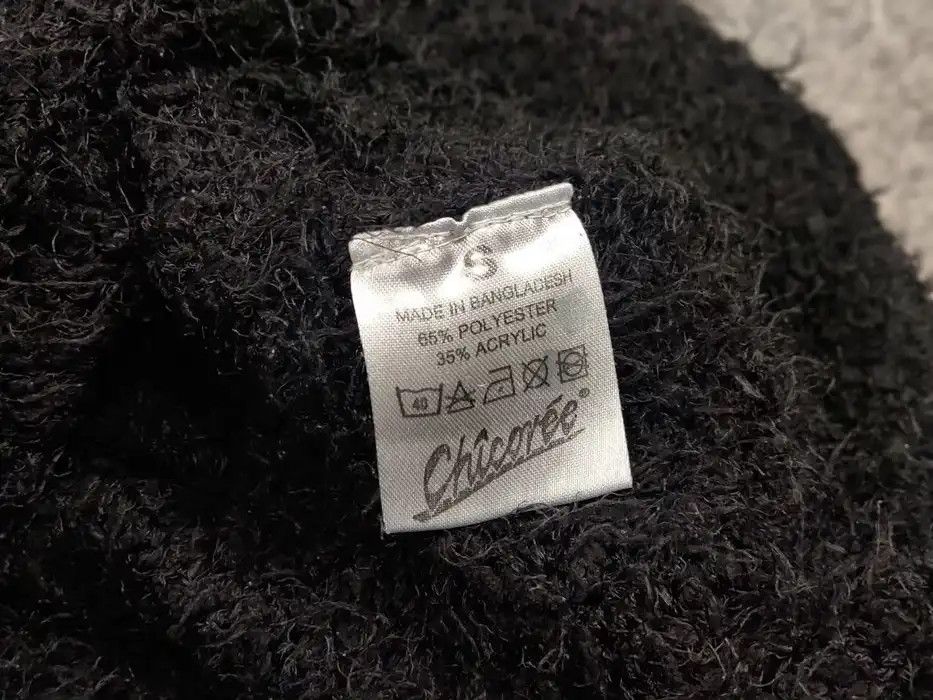 Japanese Brand Vintage Japanese Black Mohair Style Fuzzy Crewneck Sweater Size US S / EU 44-46 / 1 - 9 Thumbnail