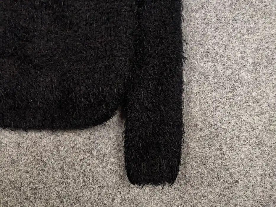 Japanese Brand Vintage 90's Japanese Black Mohair Style Fuzzy Sweater Size US S / EU 44-46 / 1 - 4 Thumbnail