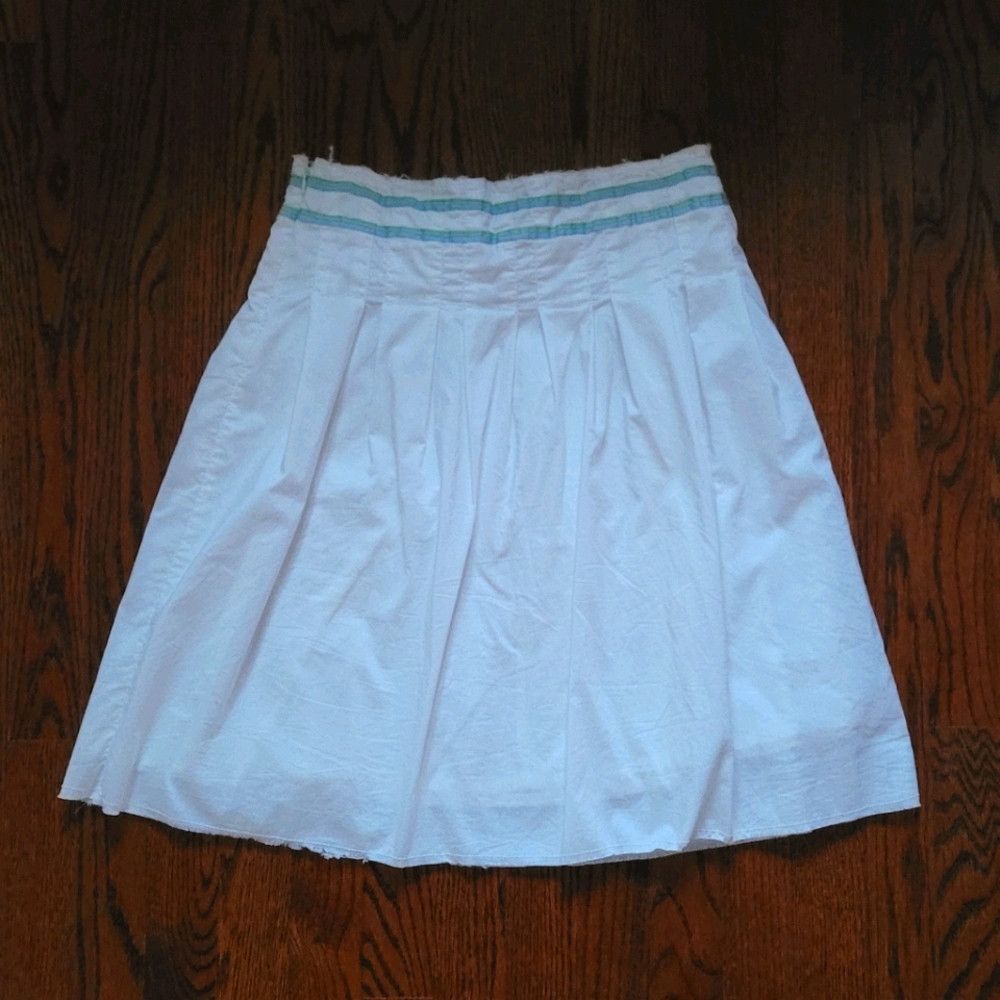 Old Navy Frayed Waist Pleated A-Line Skirt Size 26" / US 2 / IT 38 - 3 Thumbnail