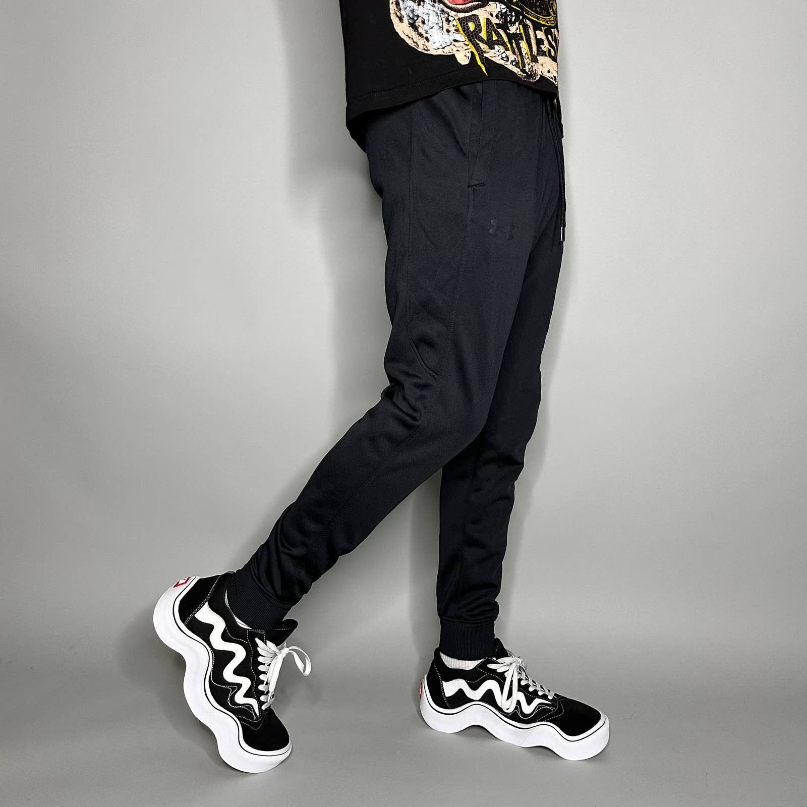 Under Armour Under Armour Joggers Jet Black Polyester Sweatpants Logo Size US 32 / EU 48 - 1 Thumbnail