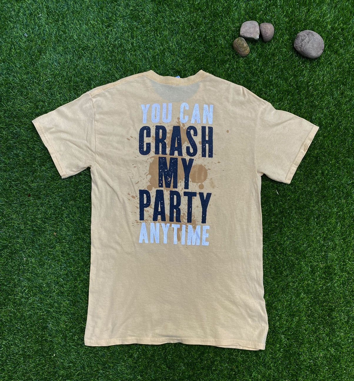 Band Tees SHOOT 🔥 Vintage Y2K Luke Bryan Crash My Party Tee T Shirt Size US M / EU 48-50 / 2 - 5 Thumbnail