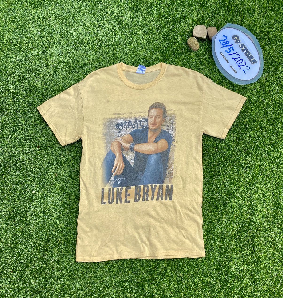 Band Tees SHOOT 🔥 Vintage Y2K Luke Bryan Crash My Party Tee T Shirt Size US M / EU 48-50 / 2 - 1 Thumbnail