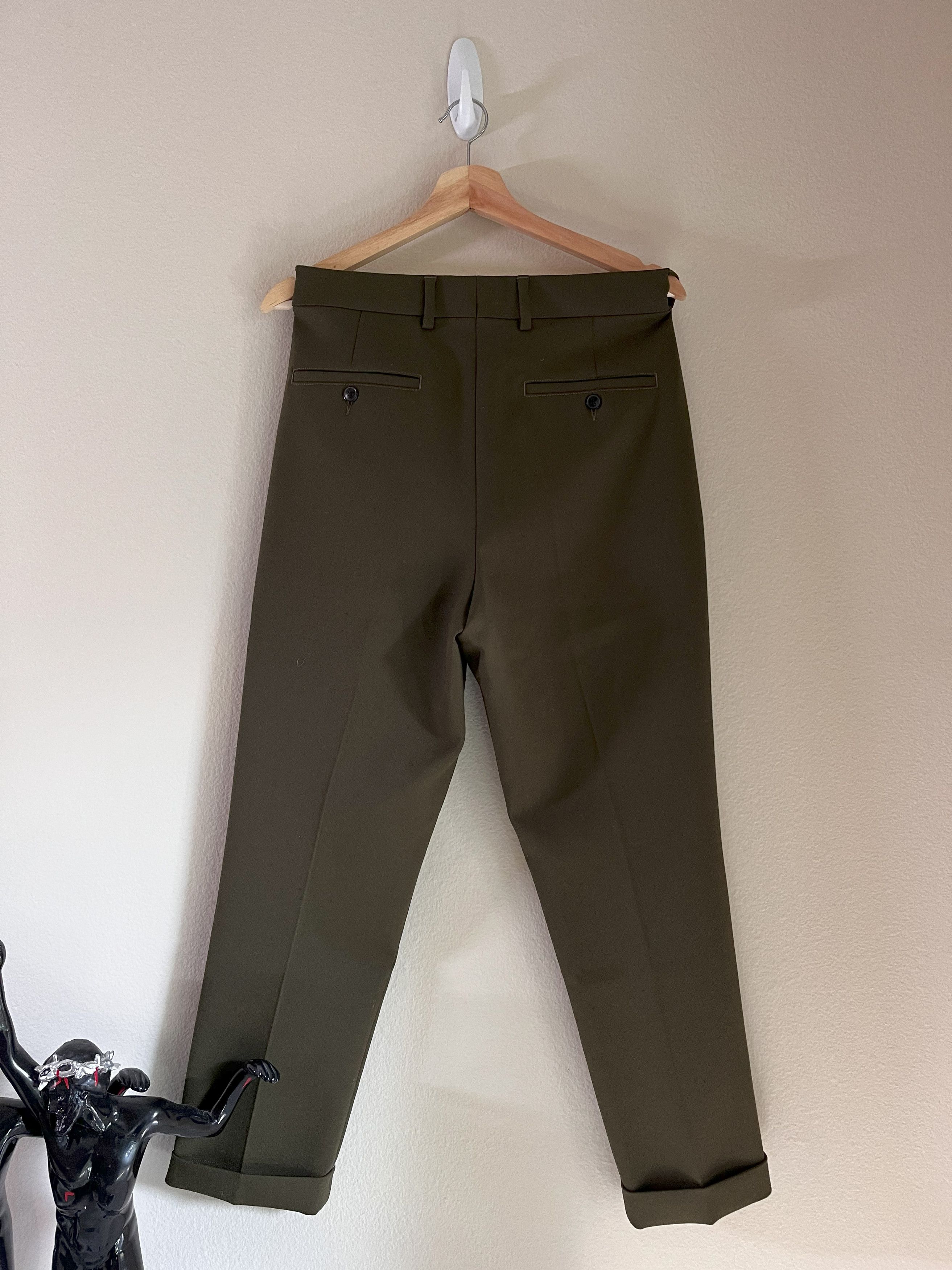 AMI AMI Green Wool Pleated Carrot Trousers Size US 30 / EU 46 - 2 Thumbnail
