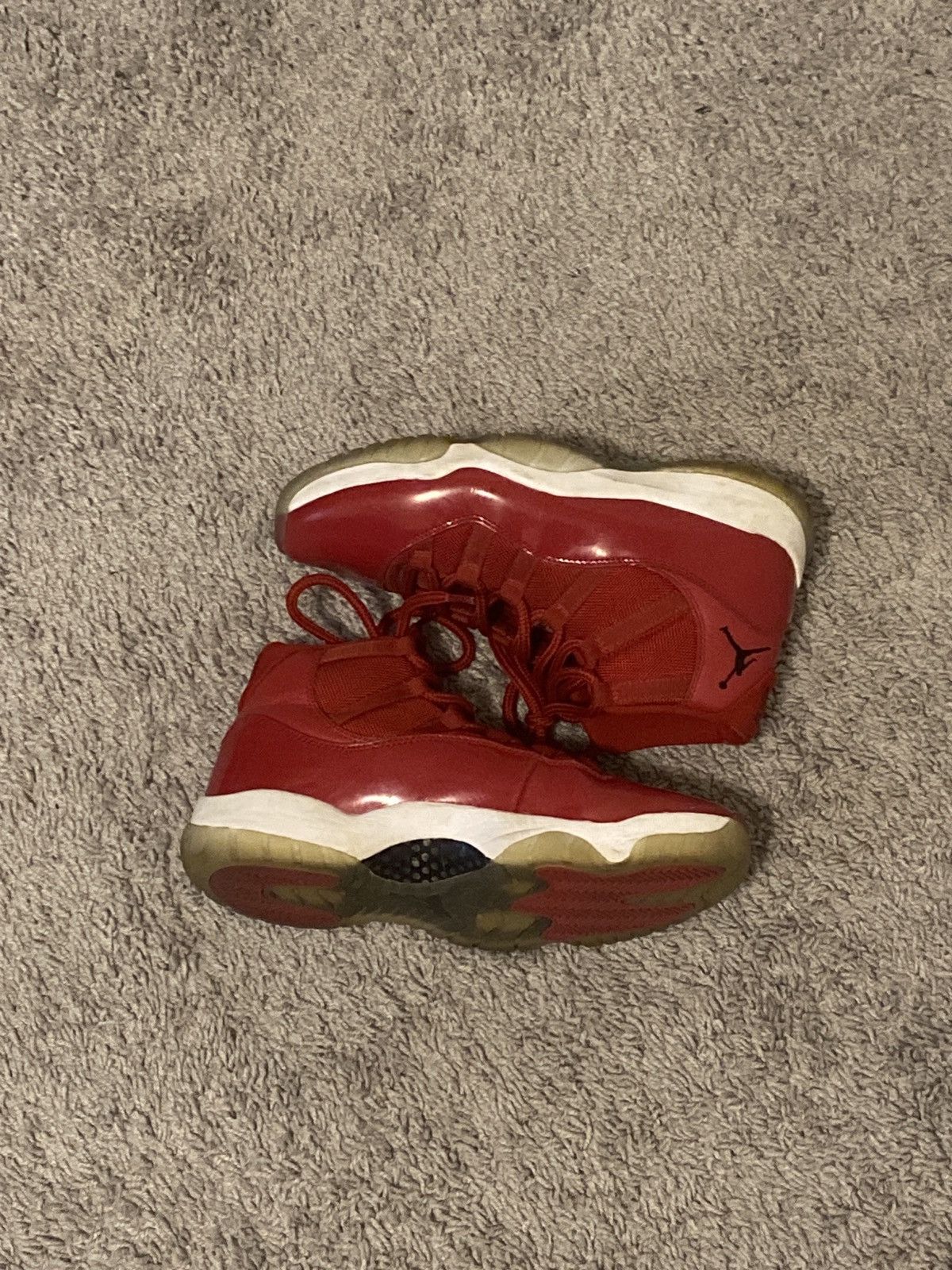 Jordan Brand × Nike Red Air Jordan 11 Win like 96 Size US 8 / EU 41 - 4 Thumbnail