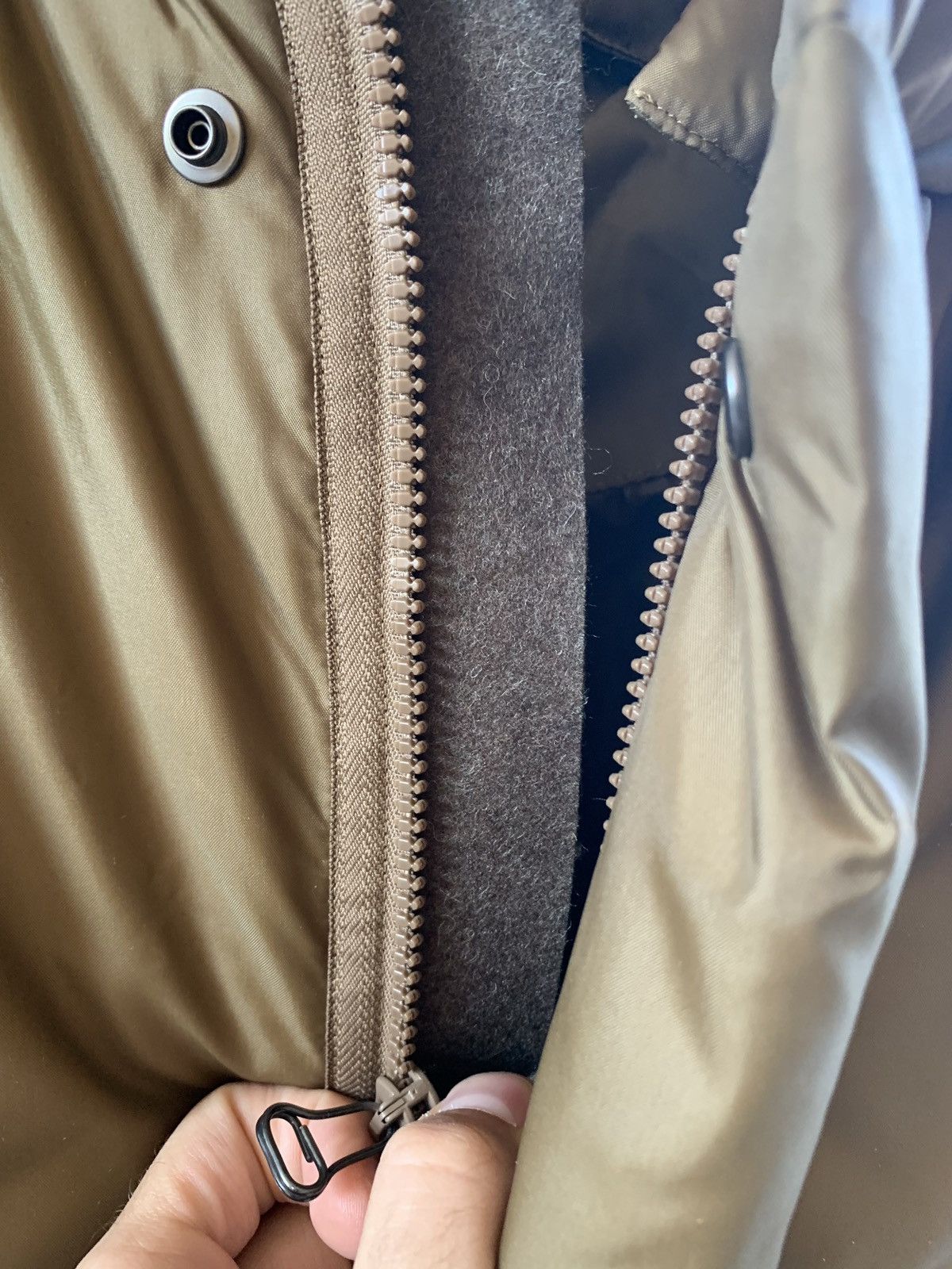 OAMC Frontline Down Parka in Tan / Khaki Size US L / EU 52-54 / 3 - 9 Thumbnail