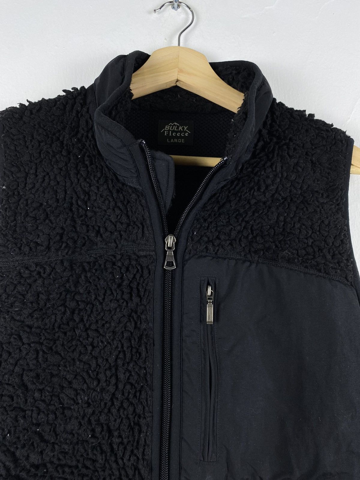 Japanese Brand GONE🔥 Vintage Uniqlo Bulky Fleece Sherpa Pocket Zip Up Vest Size US L / EU 52-54 / 3 - 3 Thumbnail