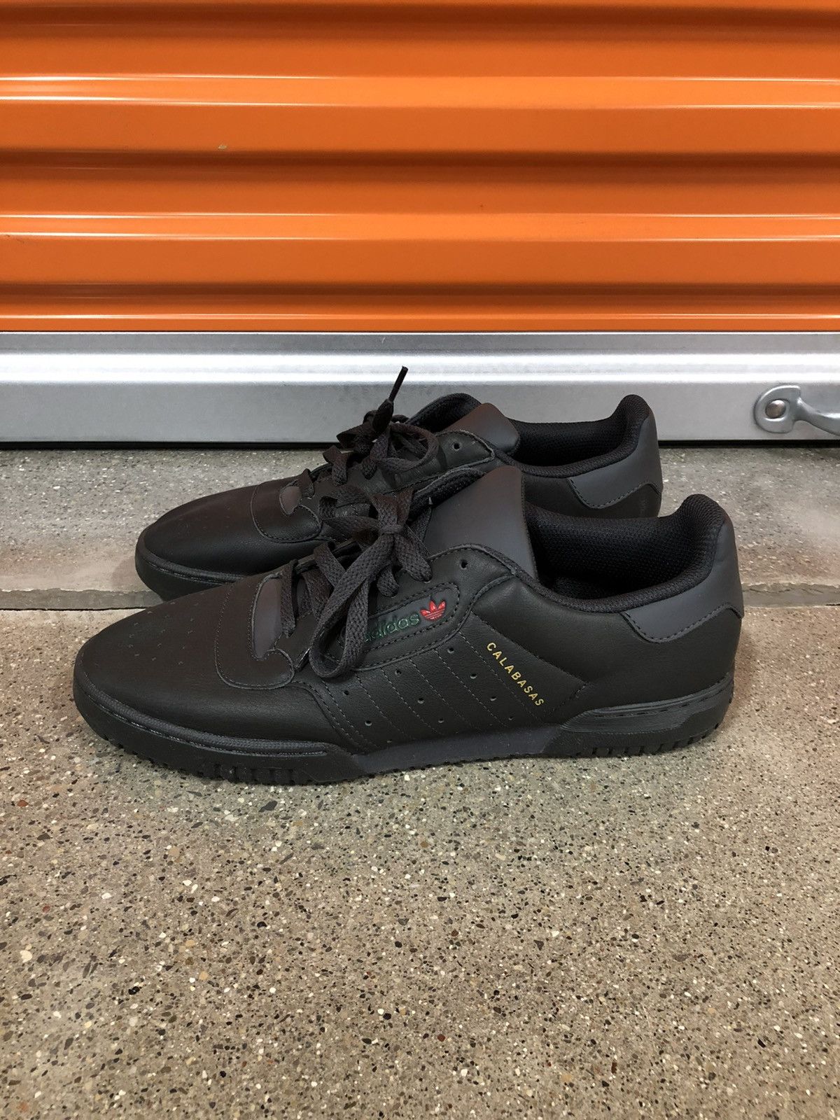 Kanye on sale calabasas shoes