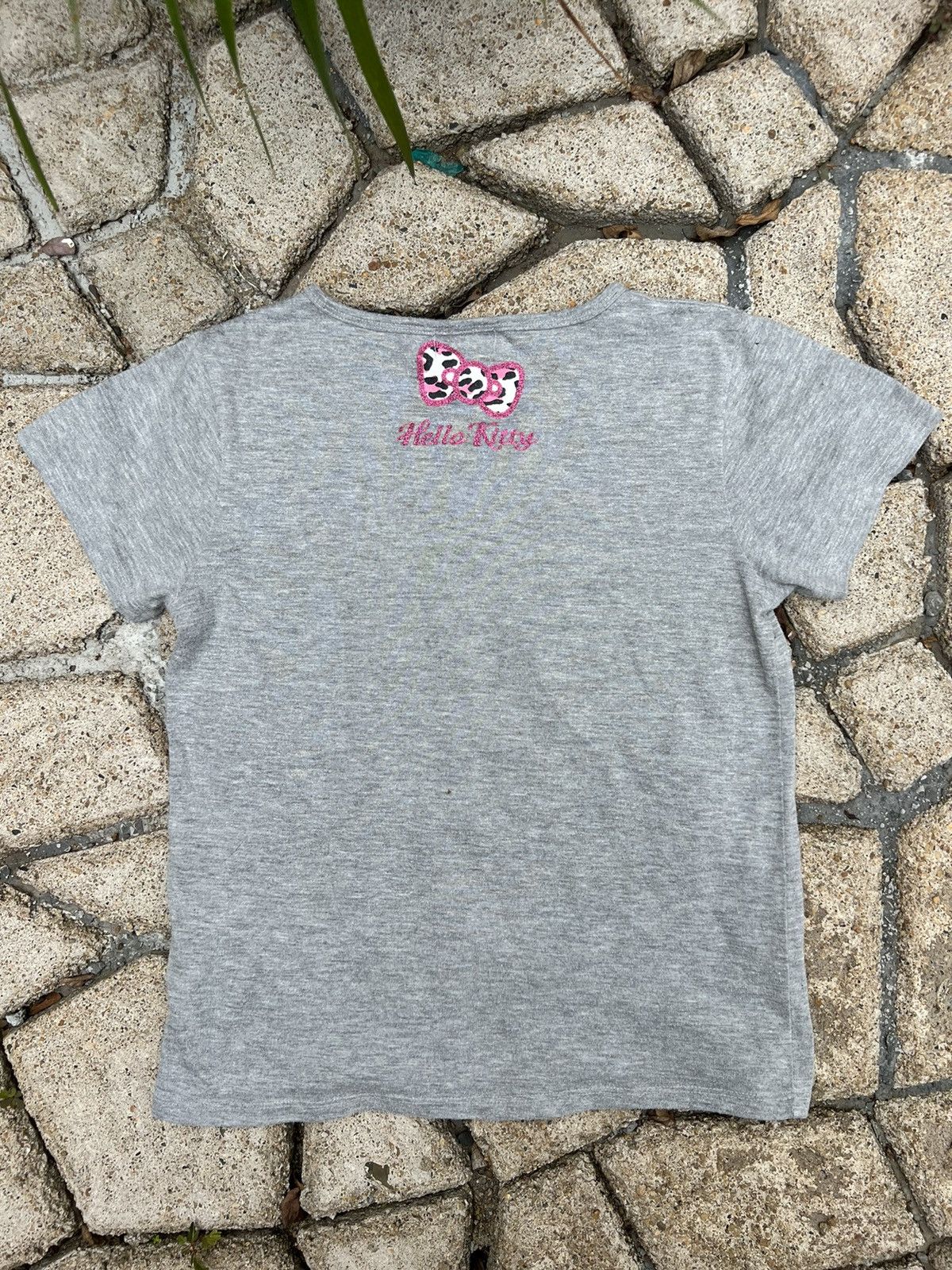 Anime 🔥Hello Kitty Tees Size XS / US 0-2 / IT 36-38 - 2 Thumbnail