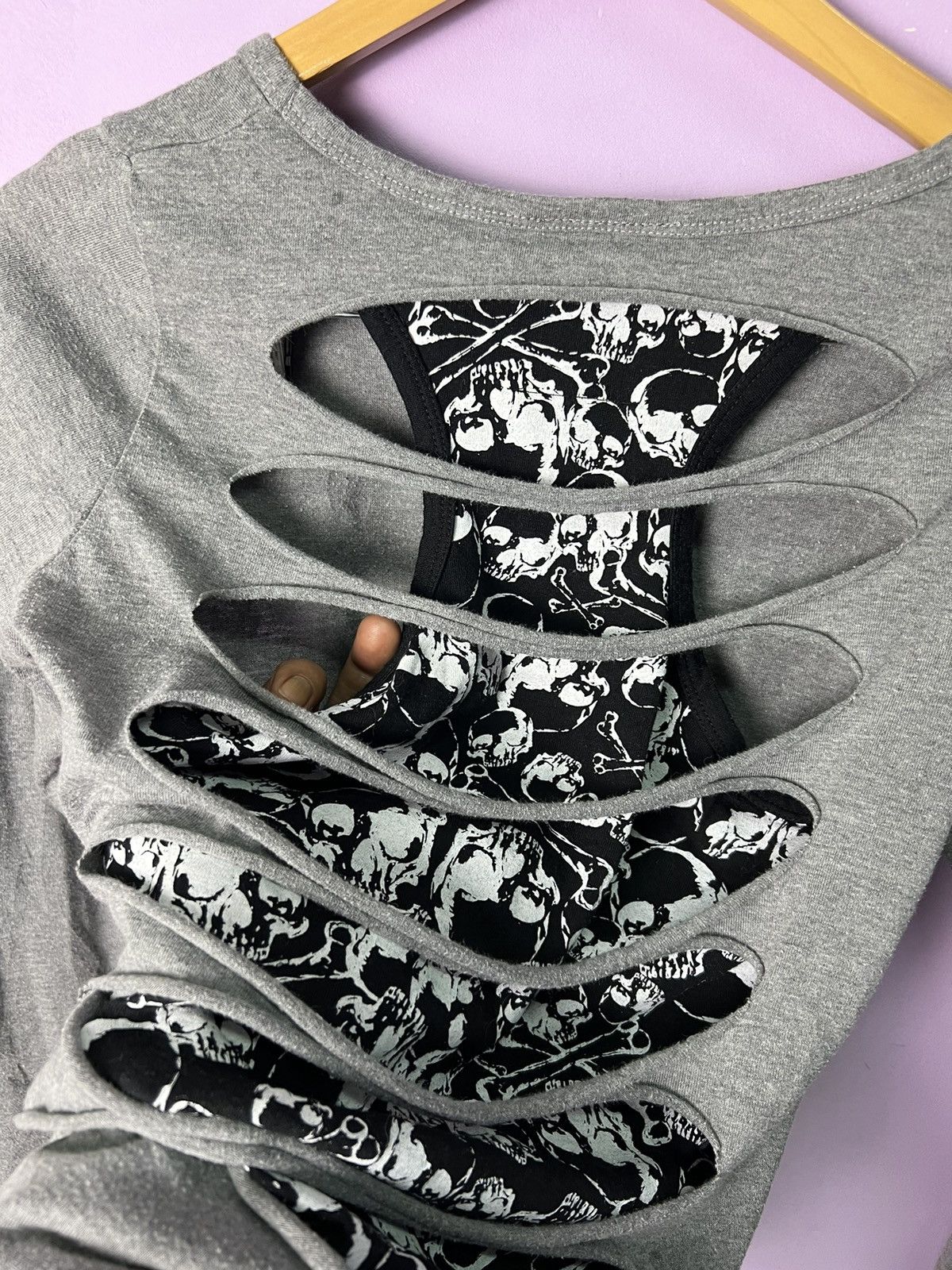 Seditionaries 🔥Lepoint Skulls The World Is Mine Long Sleeves Size XS / US 0-2 / IT 36-38 - 10 Thumbnail