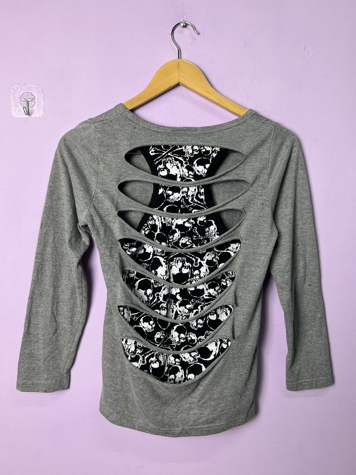 Seditionaries 🔥Lepoint Skulls The World Is Mine Long Sleeves Size XS / US 0-2 / IT 36-38 - 5 Thumbnail