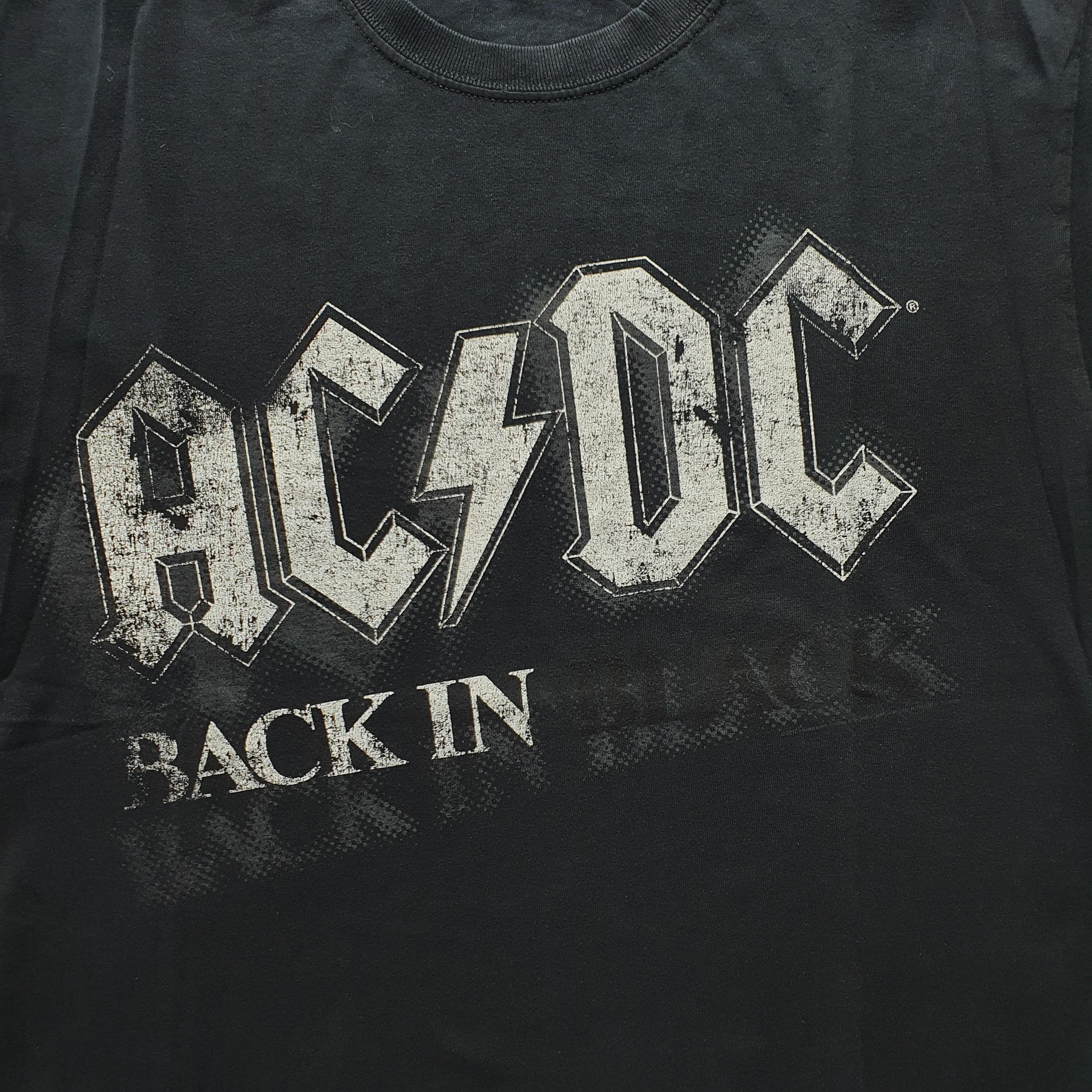 AC/DC × Band Tees Cool faded AC/DC Back In Black Tee shirt Size US M / EU 48-50 / 2 - 9 Thumbnail