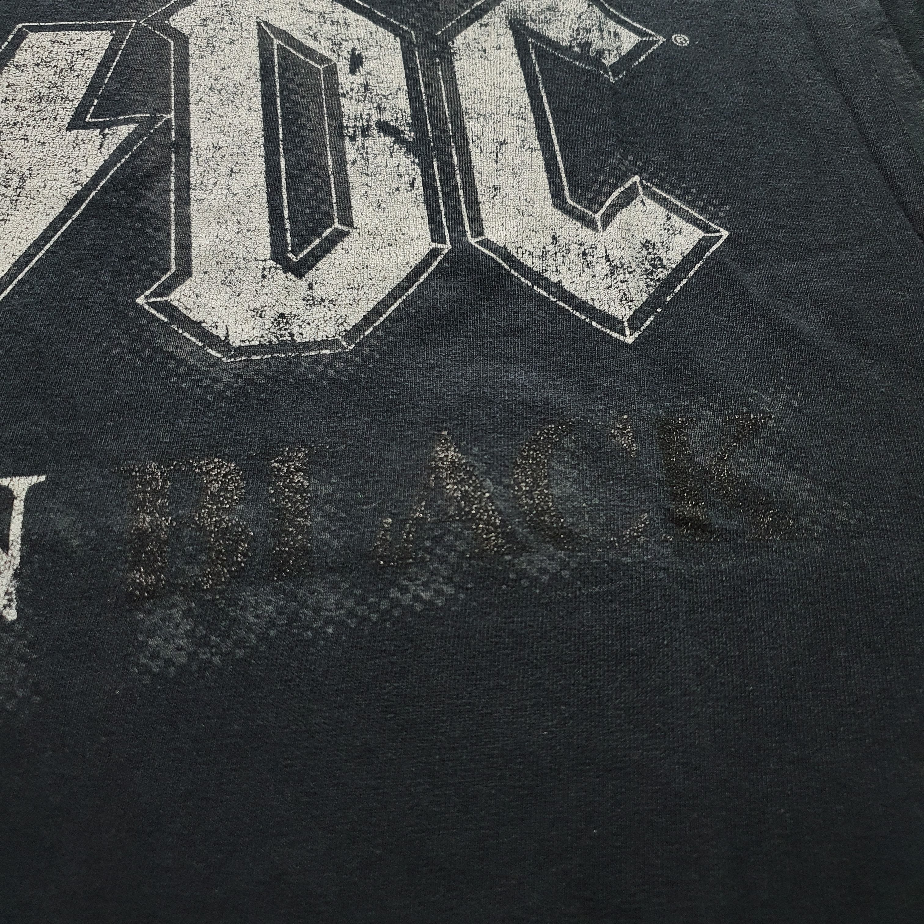 AC/DC × Band Tees Cool faded AC/DC Back In Black Tee shirt Size US M / EU 48-50 / 2 - 11 Thumbnail