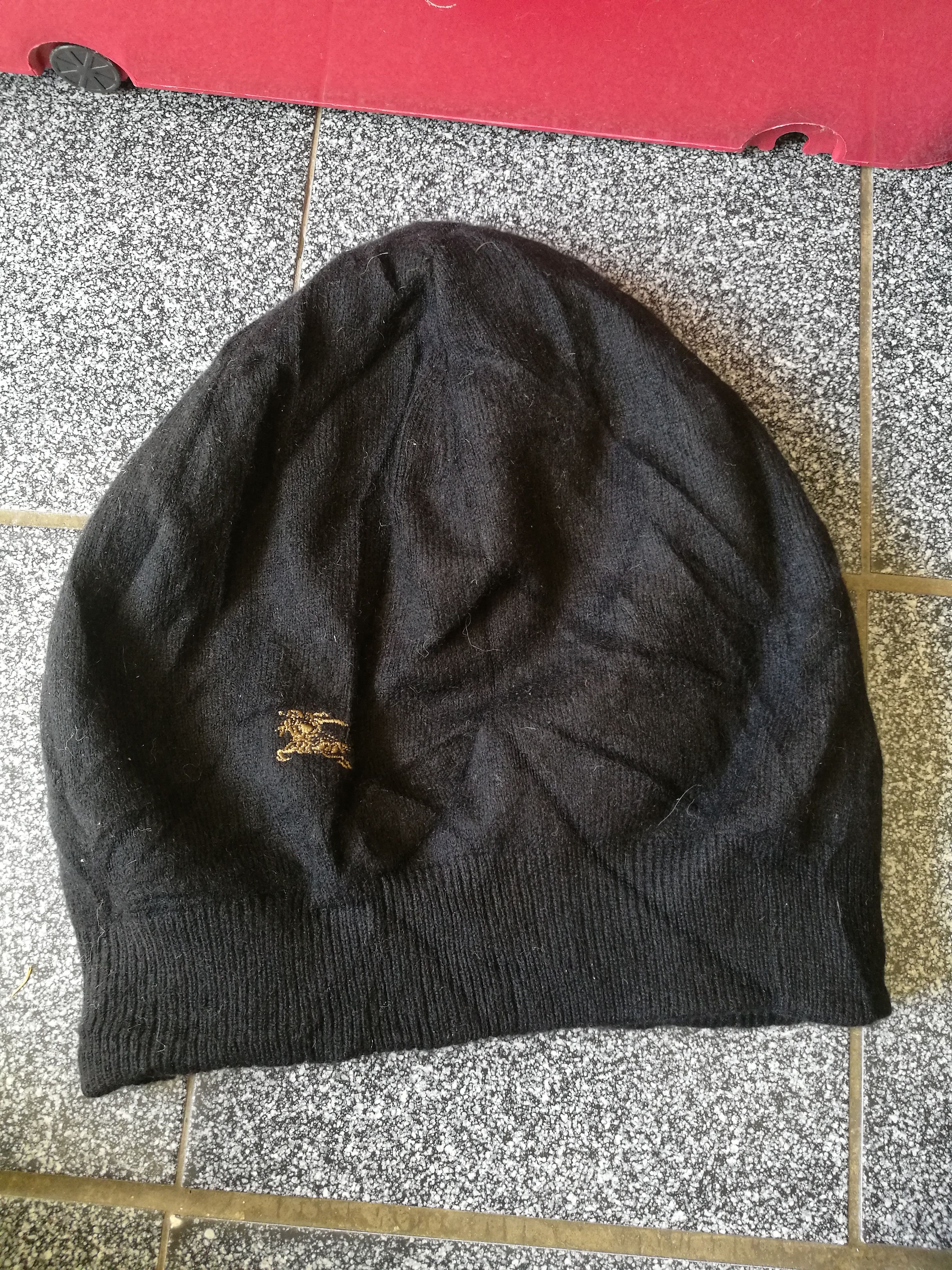 Burberry Burberry blue label Beanie hat Size ONE SIZE - 1 Thumbnail