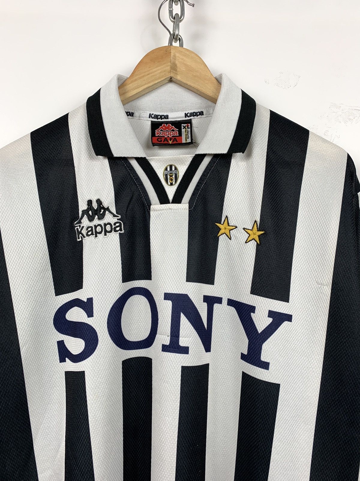 Kappa × Vintage 1995-96 Vintage Kappa Juventus Vieri #15 Home Soccer Jersey Size US XL / EU 56 / 4 - 5 Thumbnail