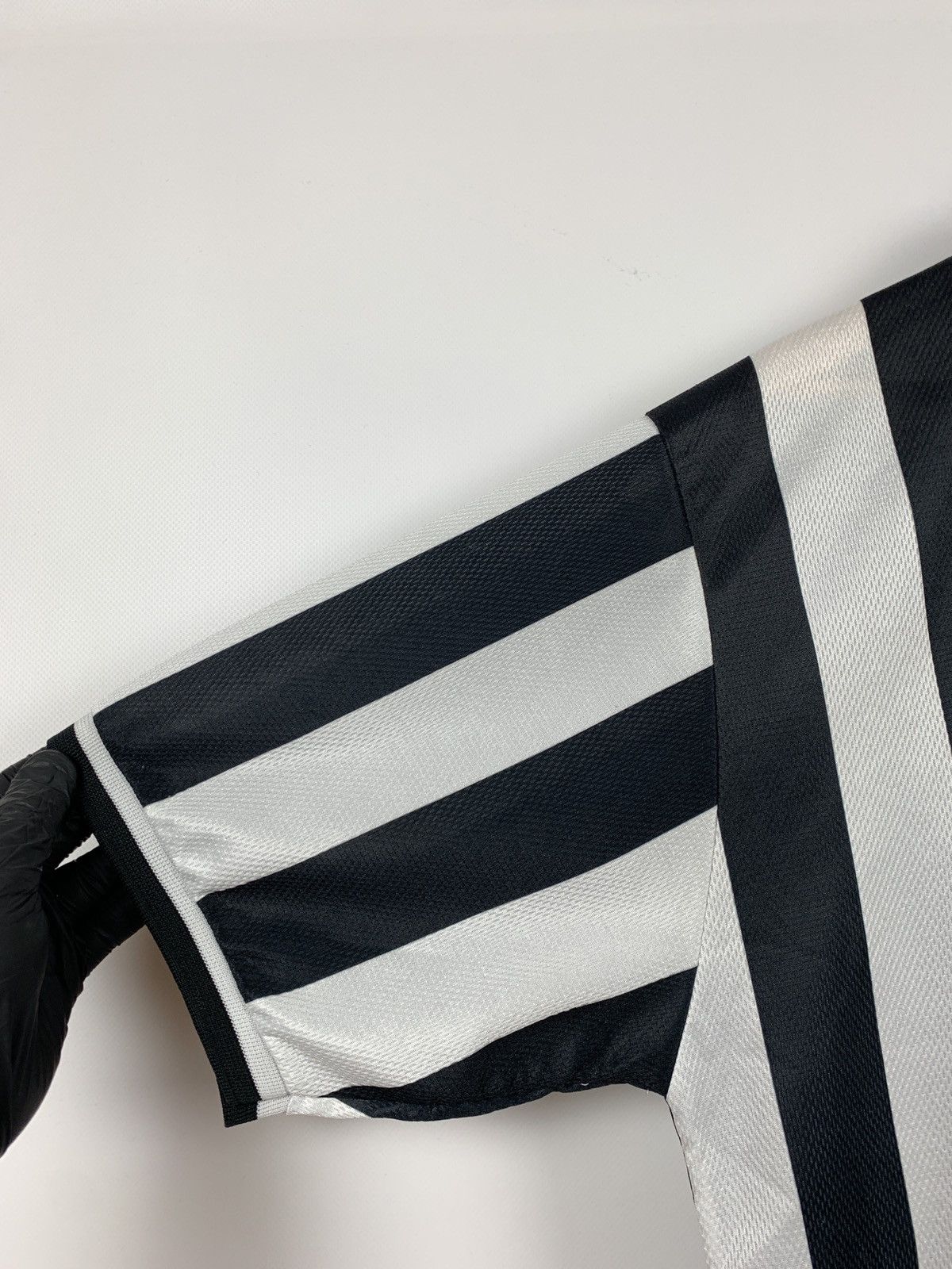 Kappa × Vintage 1995-96 Vintage Kappa Juventus Vieri #15 Home Soccer Jersey Size US XL / EU 56 / 4 - 10 Thumbnail