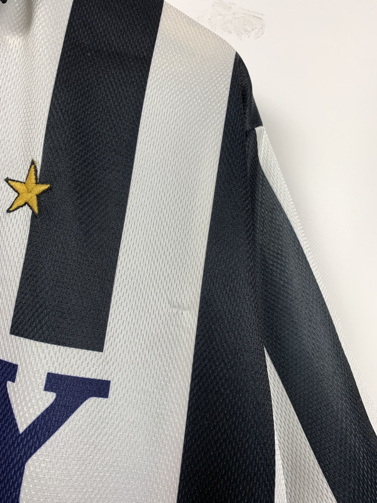 Kappa × Vintage 1995-96 Vintage Kappa Juventus Vieri #15 Home Soccer Jersey Size US XL / EU 56 / 4 - 18 Thumbnail
