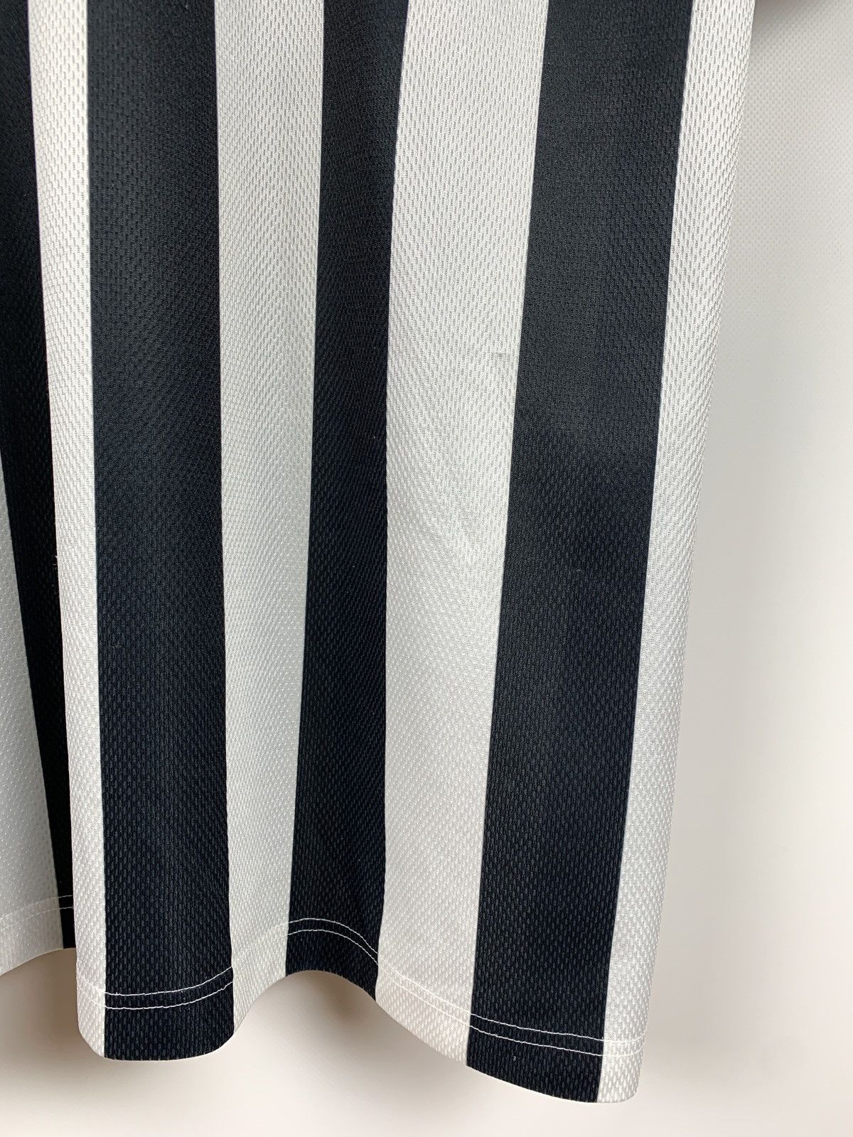 Kappa × Vintage 1995-96 Vintage Kappa Juventus Vieri #15 Home Soccer Jersey Size US XL / EU 56 / 4 - 19 Thumbnail