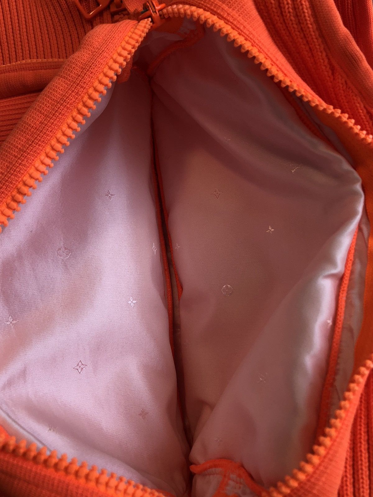 Louis Vuitton LV SS 2019 Runway Ribbed Utility Gilet Vest Orange Virgil Size US S / EU 44-46 / 1 - 24 Thumbnail