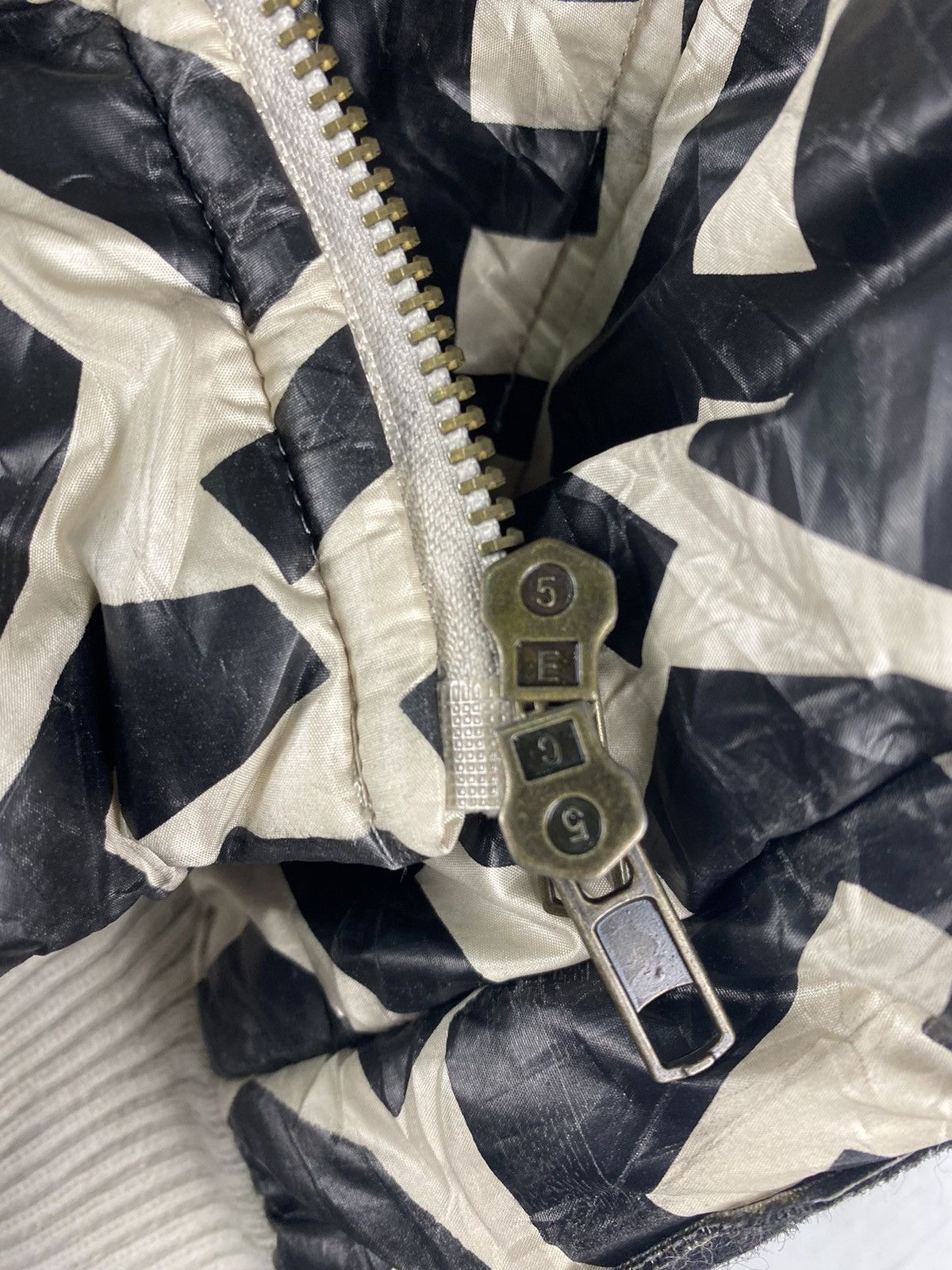 Japanese Brand STEAL 🔥 Patchwork Aces Fullprint Sherpa Vest By Xaja Size M / US 6-8 / IT 42-44 - 15 Thumbnail