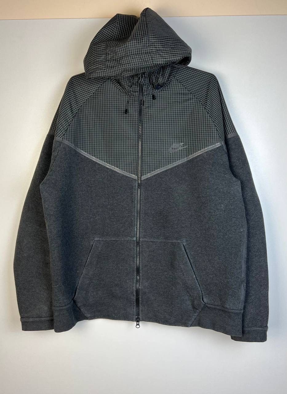 Vintage Nike tech Fleece reflective zip hoodie size Xl Size US XL / EU 56 / 4 - 1 Thumbnail
