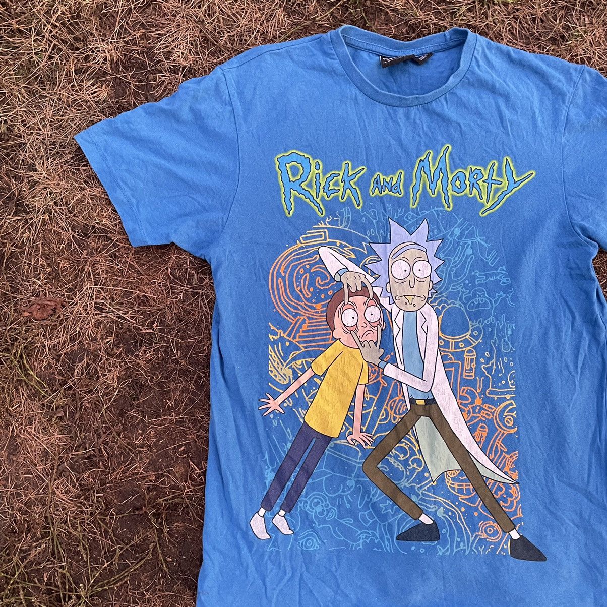 Vintage Vintage Y2K Rick and Morty Sun Faded Graphic Tee Blue Rave S Size US S / EU 44-46 / 1 - 3 Thumbnail
