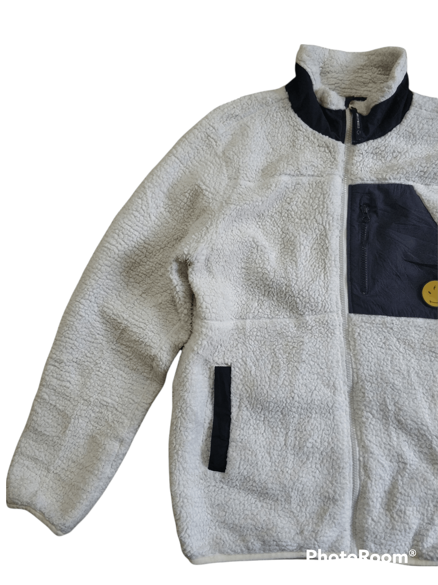 Japanese Brand 🔥White Smiley World Deep Pile Sherpa Jacket Size US S / EU 44-46 / 1 - 5 Thumbnail