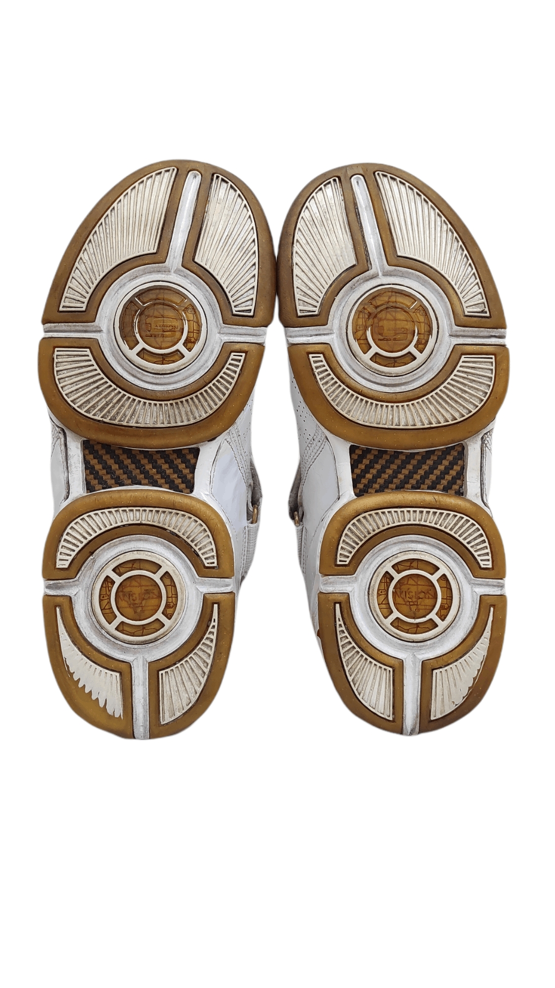 Nike Final drop! Nike Zoom LeBron V “Akron Vision” White/Gold Size US 9 / EU 42 - 3 Thumbnail